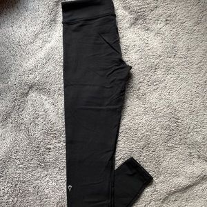 Ivivva girls low rise leggings